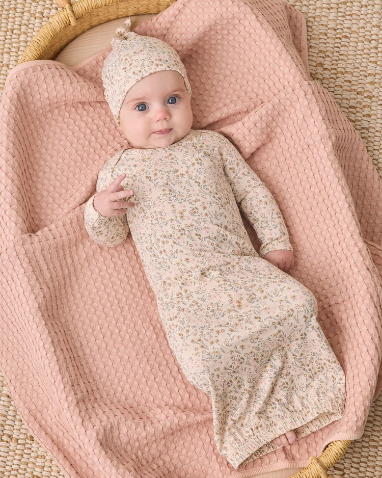 Quincy Mae AW26 Gown Set
